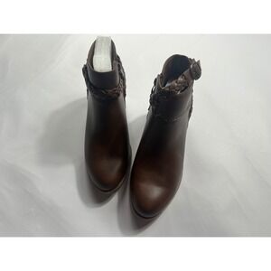 Mysoft Womens Brown Braided Ankle Booties Faux Leather Block Heel Size 7 S-JD06